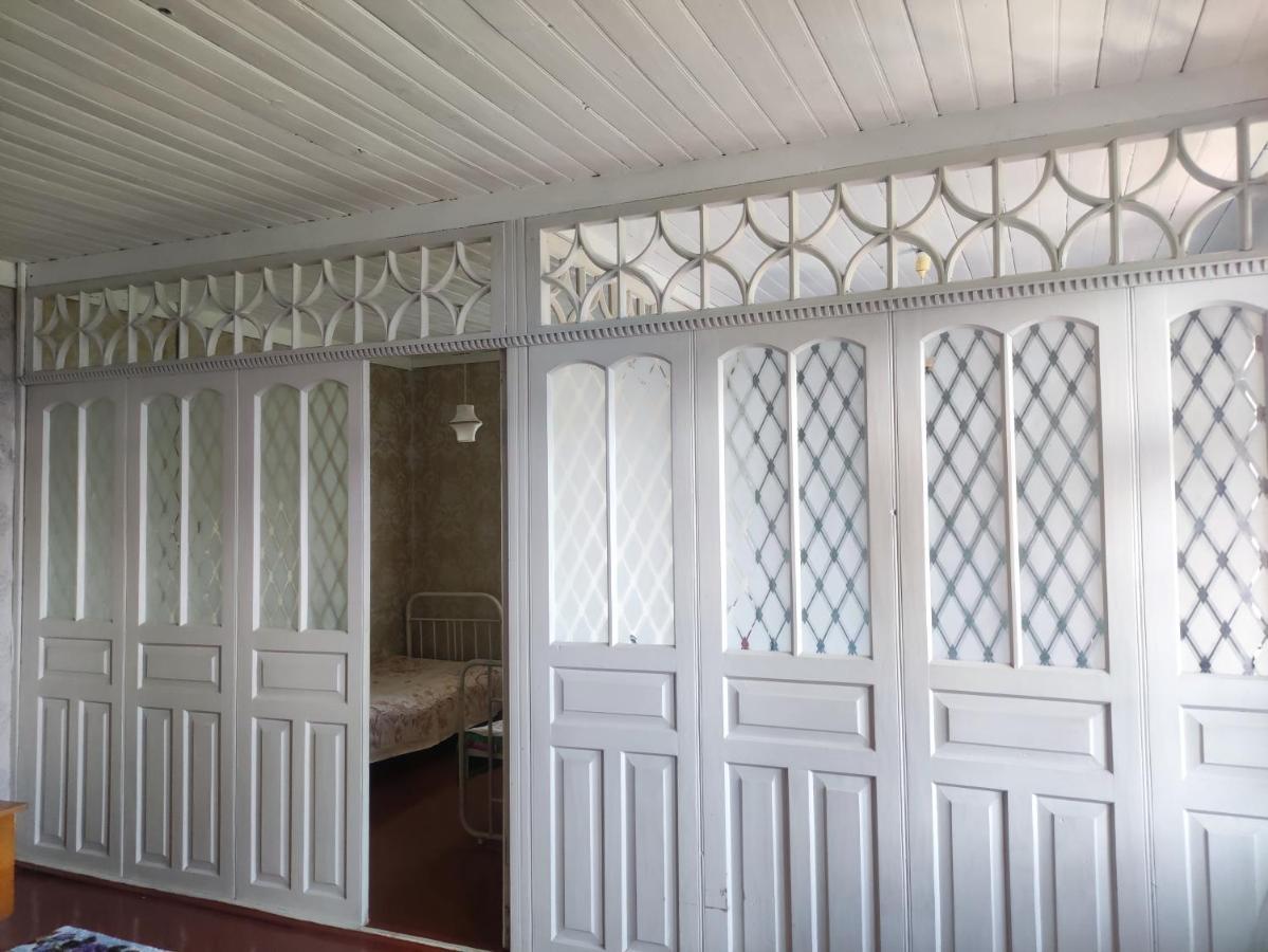 Racha Chogovadze'S Guest House Амбролаури Екстериор снимка
