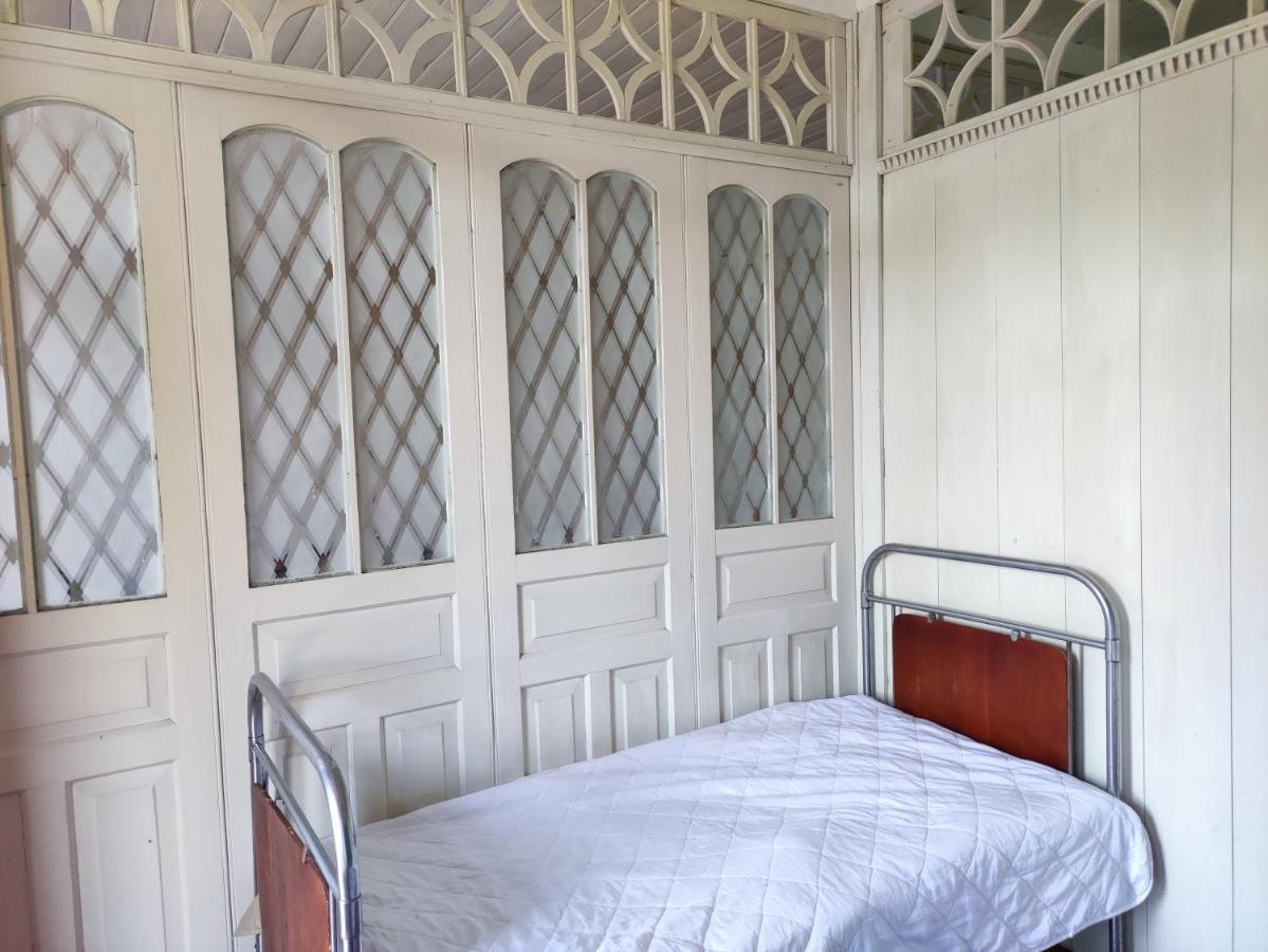 Racha Chogovadze'S Guest House Амбролаури Екстериор снимка